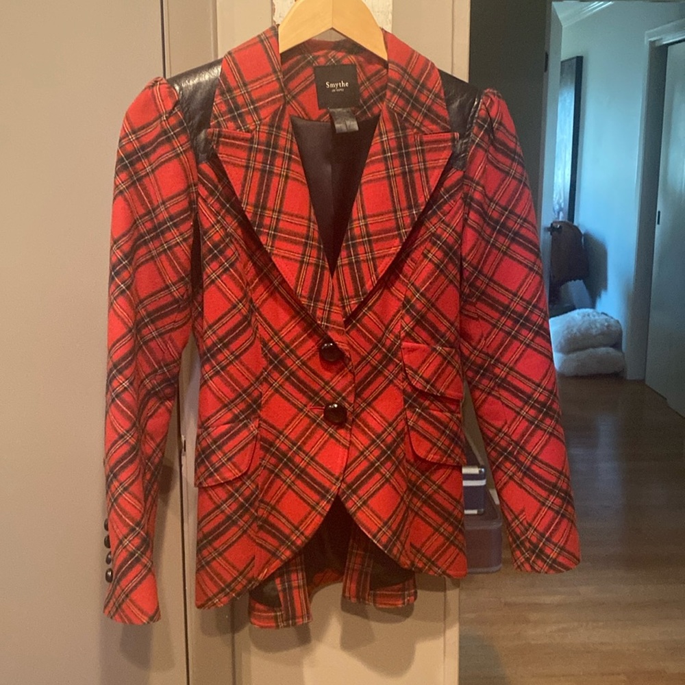 Smythe rifle patch fitted blazer red tartan size 4 perfect for holidays , EUC